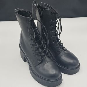 Black Lace-Up Women's Boots
